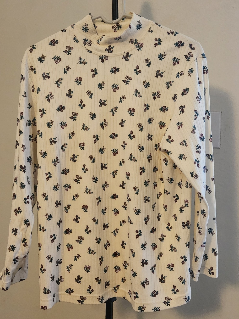Bobbie Brooks Cream Floral Ribbed Mock-Neck Long Sleeve Tee